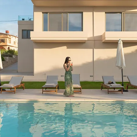 Oliva Residences *